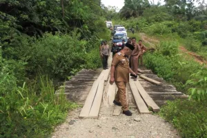 Akses Masyarakat Dipermudah, Jalan Menuju Rura Patontang Segera Diperbaiki.