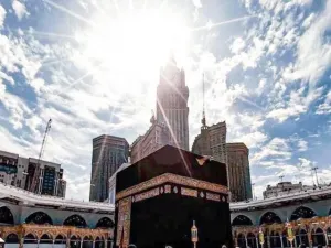 Matahari Tepat di Atas Ka’bah pada 27-28 Mei 2026, Begini Cara Cek Kiblat dari Rumah