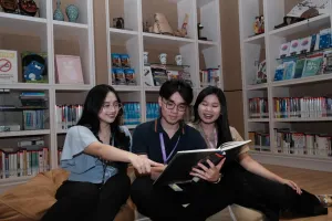 Tekan Kesenjangan Dunia Kerja, BINUS University Dorong Penggunaan AI