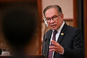 Ada Apa? PM Malaysia Anwar Ibrahim Mendadak Telepon Presiden Iran Masoud Pezeshkian