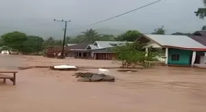 Banjir Bandang Terjang Gorontalo Utara, Ratusan Rumah Tertimbun Lumpur dan Kayu