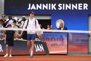 Sinner Melaju Tanpa Hambatan ke Putaran Kedua Roland Garros