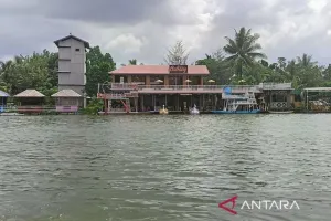 Kolam Eks Tambang Disulap Jadi Wisata Hits di Kukar