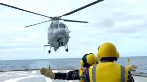TNI AL Gelar Latihan Manuver dan Misi Evakuasi di Perairan Balikpapan
