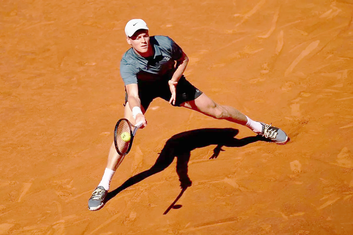 Mengaku Kehabisan Tenaga , Jannik Sinner Tersingkir di Roland Garros