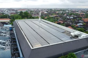 Living World Denpasar Tekan Emisi Karbon 1.224 Ton Lewat 905 Panel Surya.