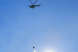 Satgas Gabungan Kerahkan Helikopter Pengebom Air untuk Padamkam Karhutla di Riau