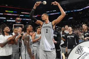 Wembanyama Bantu San Antonio Spurs Jaga Asa ke Final NBA