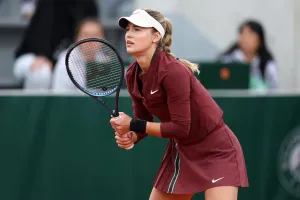 Kalinskaya Menang Dramatis atas Potapova, Rebut Tiket Perempat Final  Prancis Open
