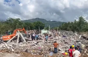 Ledakan di Wilayah Pemberontak Tewaskan Puluhan Orang
