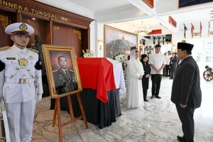 Presiden Prabowo Subianto Lepas Kepergian Jenderal (Purn) Ryamizard Ryacudu dengan Penghormatan Militer.