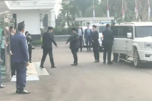 Presiden Prabowo Tiba di Tempat Persemayaman Ryamizard Ryacudu
