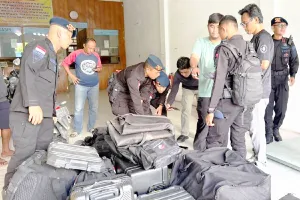 Tim Jibom Gegana Temukan Granat Nanas Aktif di Lokasi Ledakan Bom Perang Dunia II Biak