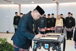 Sekda DKI Uus Kuswanto Lantik 21 Pejabat Baru, Tekankan Integritas Pelayanan Publik