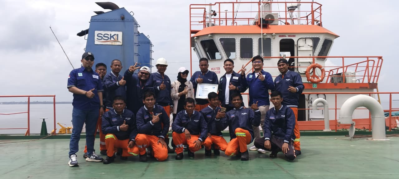 Apresiasi KInerja Karyawan, SLUP Berikan Penghargaan The ...