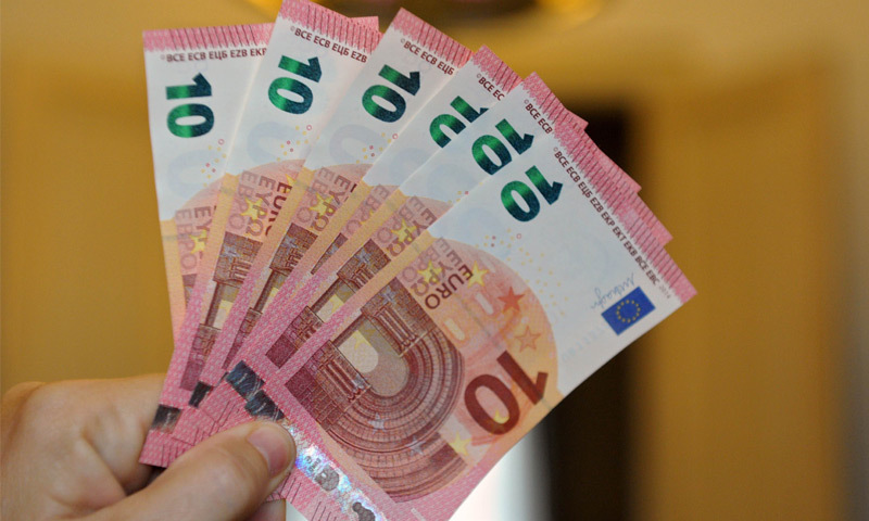 Dilema Bank Sentral Eropa: Survei Ungkap Inflasi Zona Eur...