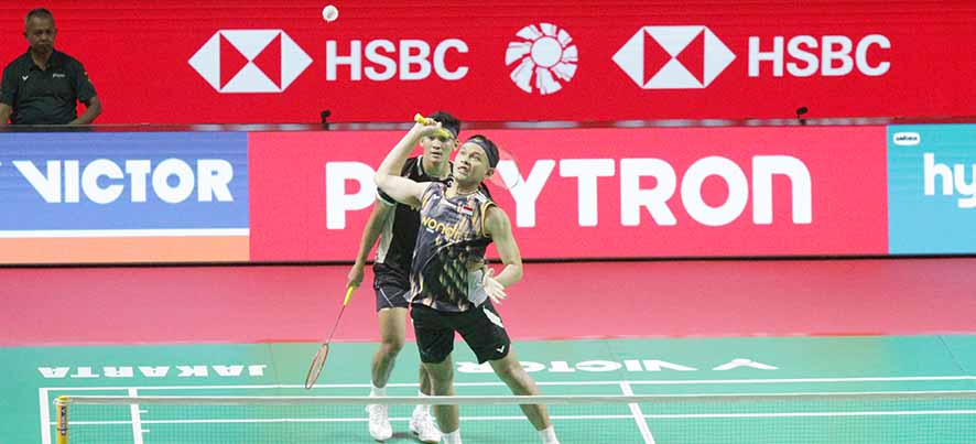 Ganda Putra Bertumbangan di Babak Pertama