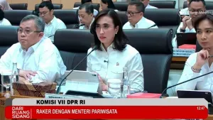 Menpar Ungkap Perjalanan Wisnus Capai 420 Juta Perjalanan hingga April 2026