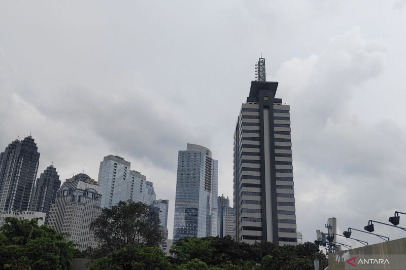 BMKG Prakirakan Cuaca Sejumlah Wilayah di Indonesia Berawan hingga Hujan Ringan pada pada Kamis
