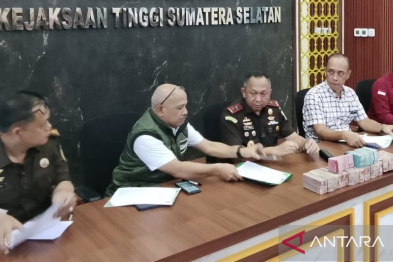 Kejati Sumsel Tangkap Wakil Bupati PALI terkait Kasus Sua...