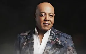 Penyanyi Legendaris Peabo Bryson Meninggal di Usia 75 Tahun