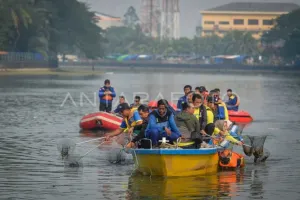 12,7 Ton Sampah Berhasil Diangkut dari Sungai Cisadane Tangerang