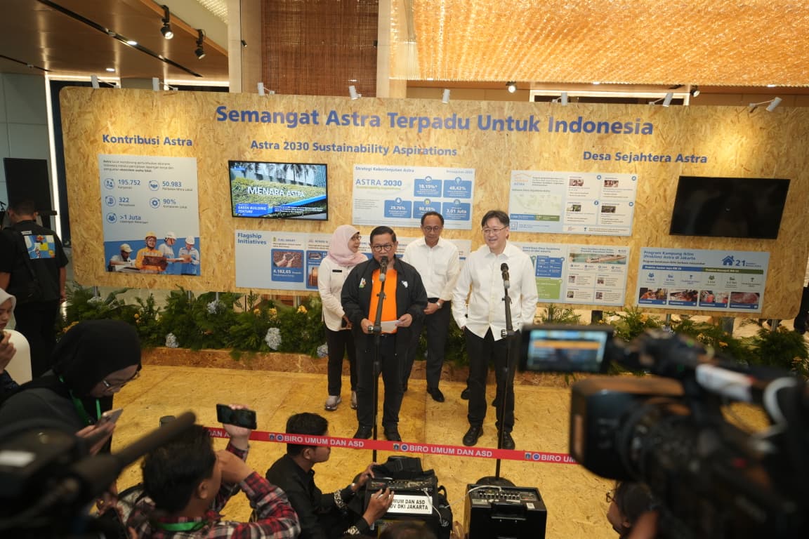 Dukung Pemprov DKI, Astra Luncurkan Kampanye Ayo Naik Tra...