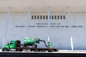 Kennedy Center Hapus Nama Trump dari Gedung Pasca Putusan Pengadilan