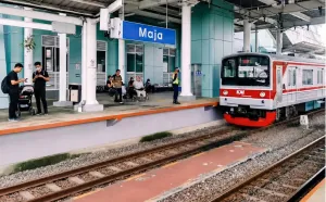 KRL Rangkasbitung Terpadat, KAI Siapkan 11 Gardu Traksi dan Sinyal Baru