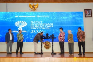 UI Tuan Rumah Rakor Humas P...
