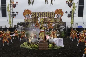 Wisata Jalan, Ekonomi Ikut Berputar Berkat Segoro Topeng Kaliwungu
