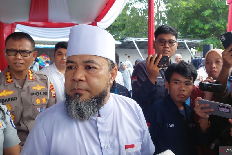 Gubernur Helmi Hasan Minta ...