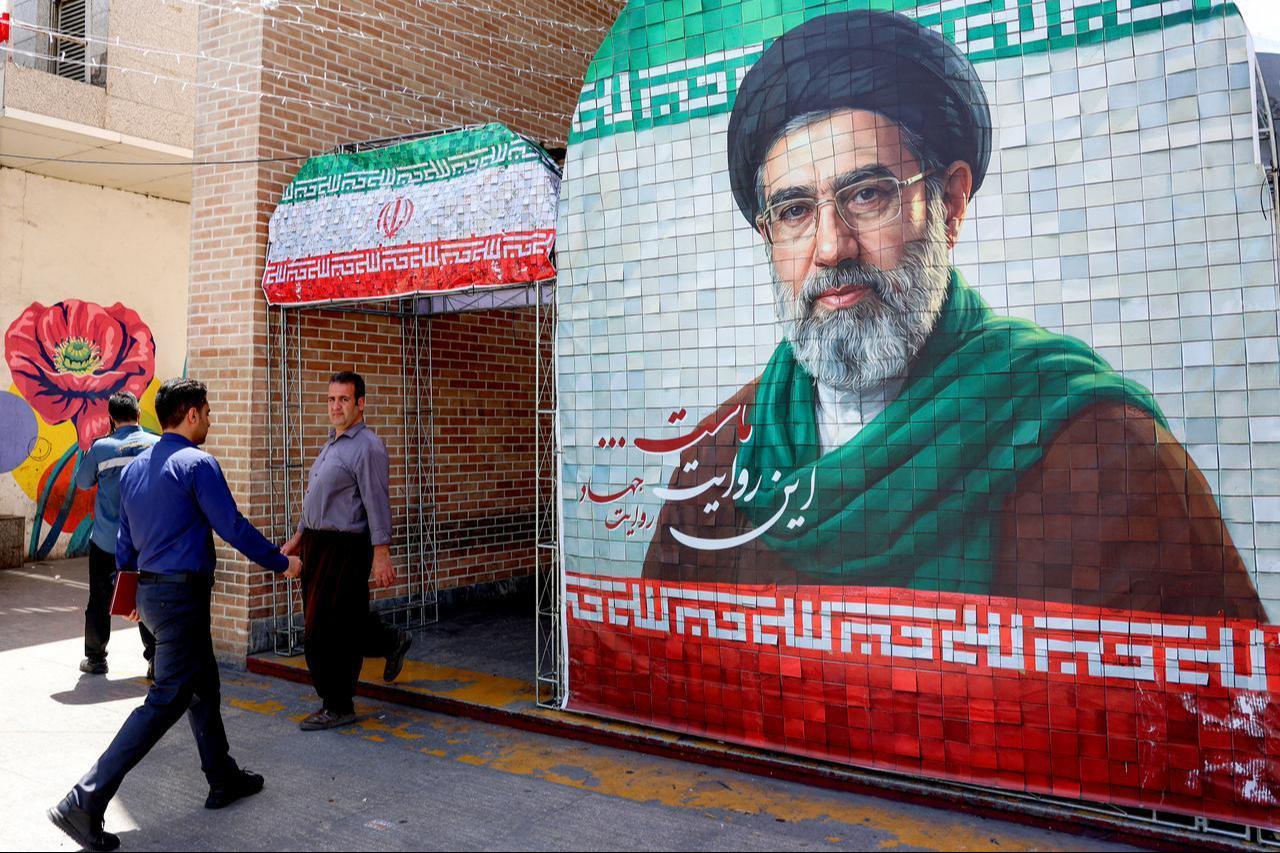 Khamenei: Jaga Persatuan Nasional, Jangan Biarkan Musuh G...