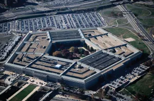 Pentagon Lancarkan Kontrain...