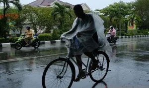 BMKG Prakirakan Sebagian Besar Wilayah Indonesia Hujan Ringan  pada Minggu (7/6)