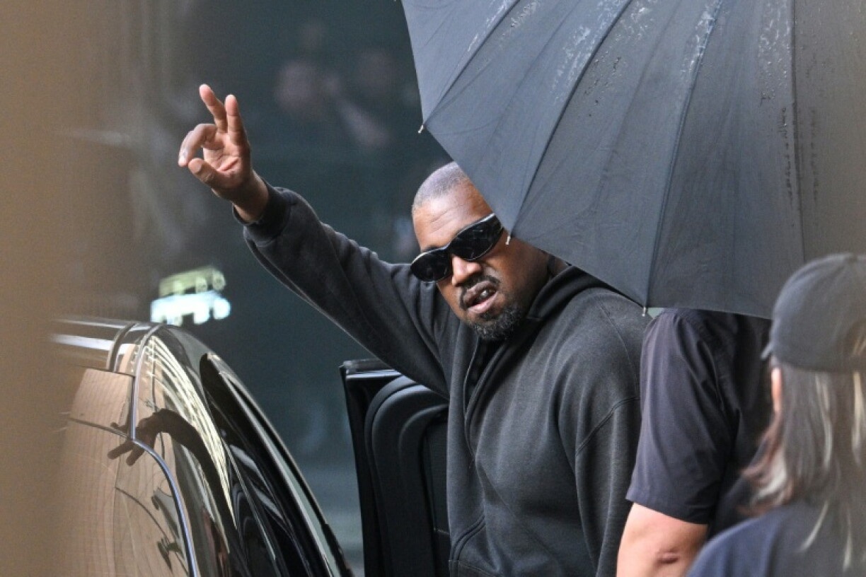 Konser Kanye West Mengguncang Stadion Gelredome Belanda, Penggemar Abaikan Isu Anti-semit 