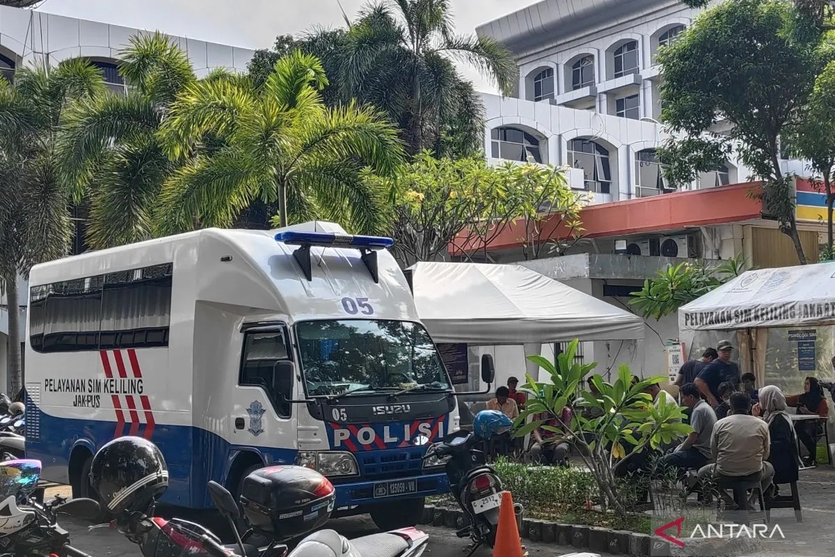 Minggu, SIM Keliling Cuma Ada di Duren Sawit dan Kebon Je...