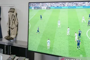 Sekcam Mauk Kabupaten Tangerang Disanksi Akibat Bermain PlayStation Saat Jam Pelayanan