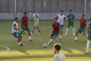 Tim Piala Dunia Iran Tiba d...