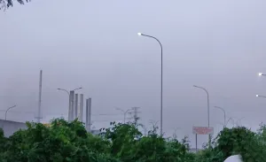 Warga Tangerang Keluhkan Po...