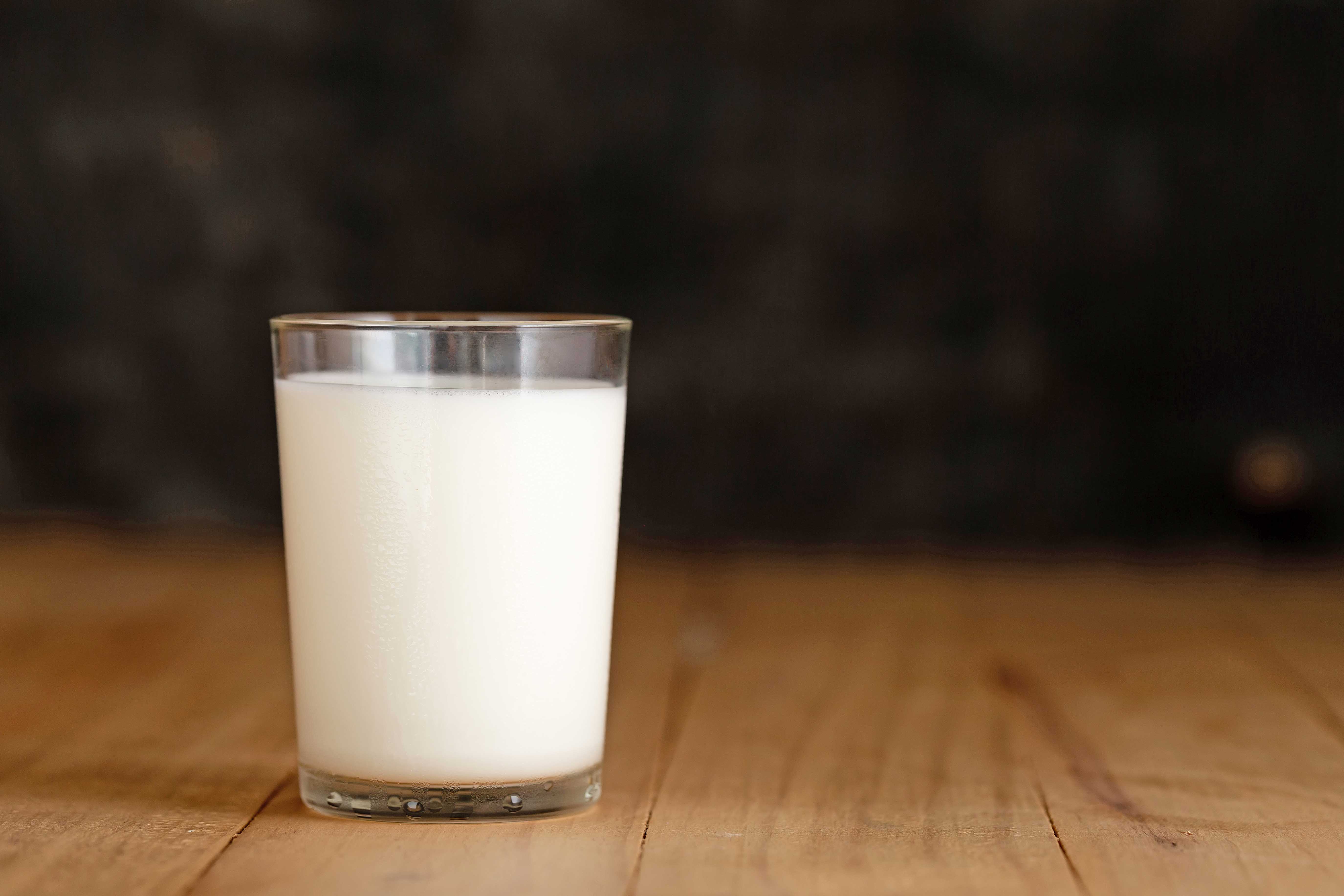 Jangan Lewatkan! Efek Tak Terduga Minum Susu Hangat Sebel...
