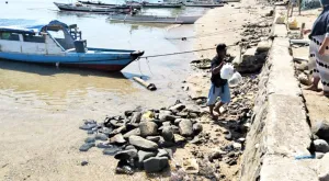Ketenangan Warga Ponelo Kepulauan Saat Ada Peringatan Dini Tsunami