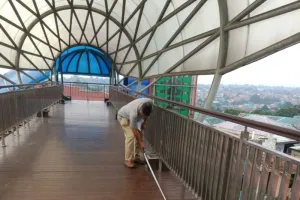 Dinas Bina Marga DKI Perbaiki Kabel Lift JPO Lenteng Agung yang Rusak karena Vandalisme