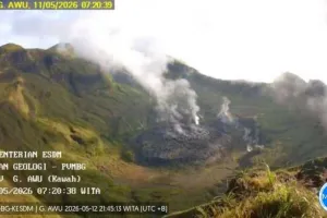 Gempa vulkanik Dangkal Gunu...