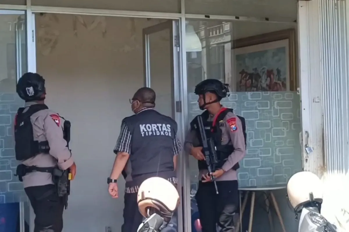 Mabes Polri Geledah Kontraktor Proyek PG Assembagoes di S...