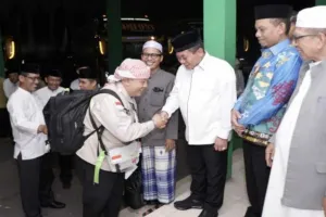 Penyambutan Kepulangan 233 ...