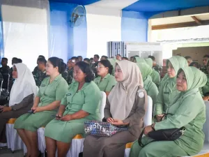 Prajurit dan Persit Kodim 1...