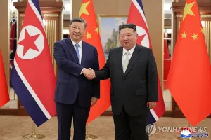 Xi Jinping dan Kim Jong Un ...