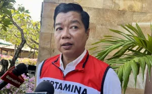 Harga Pertamax Naik, Pertam...