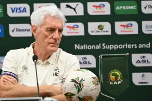 Kembali ke Estadio Azteca Setelah 40 Tahun, Hugo Broos Bidik Akhir Indah Bersama Timnas Afrika Selatan